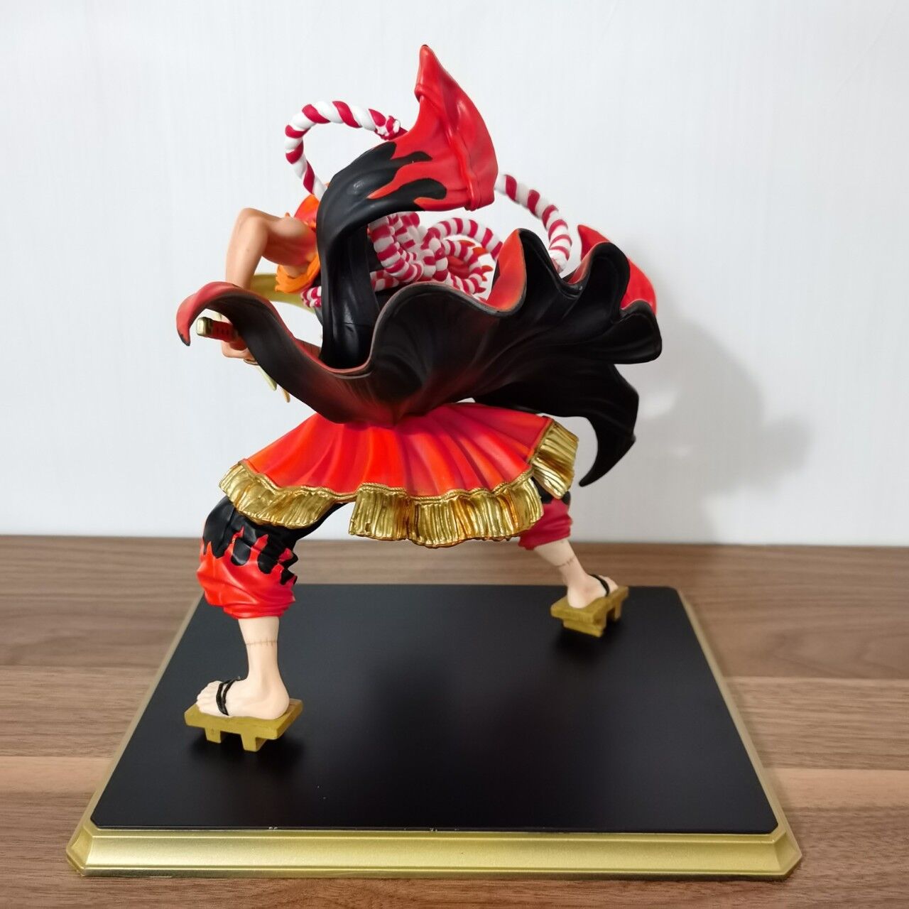 Figurine One Piece Roronoa Zoro Wano Kimono – Image 4