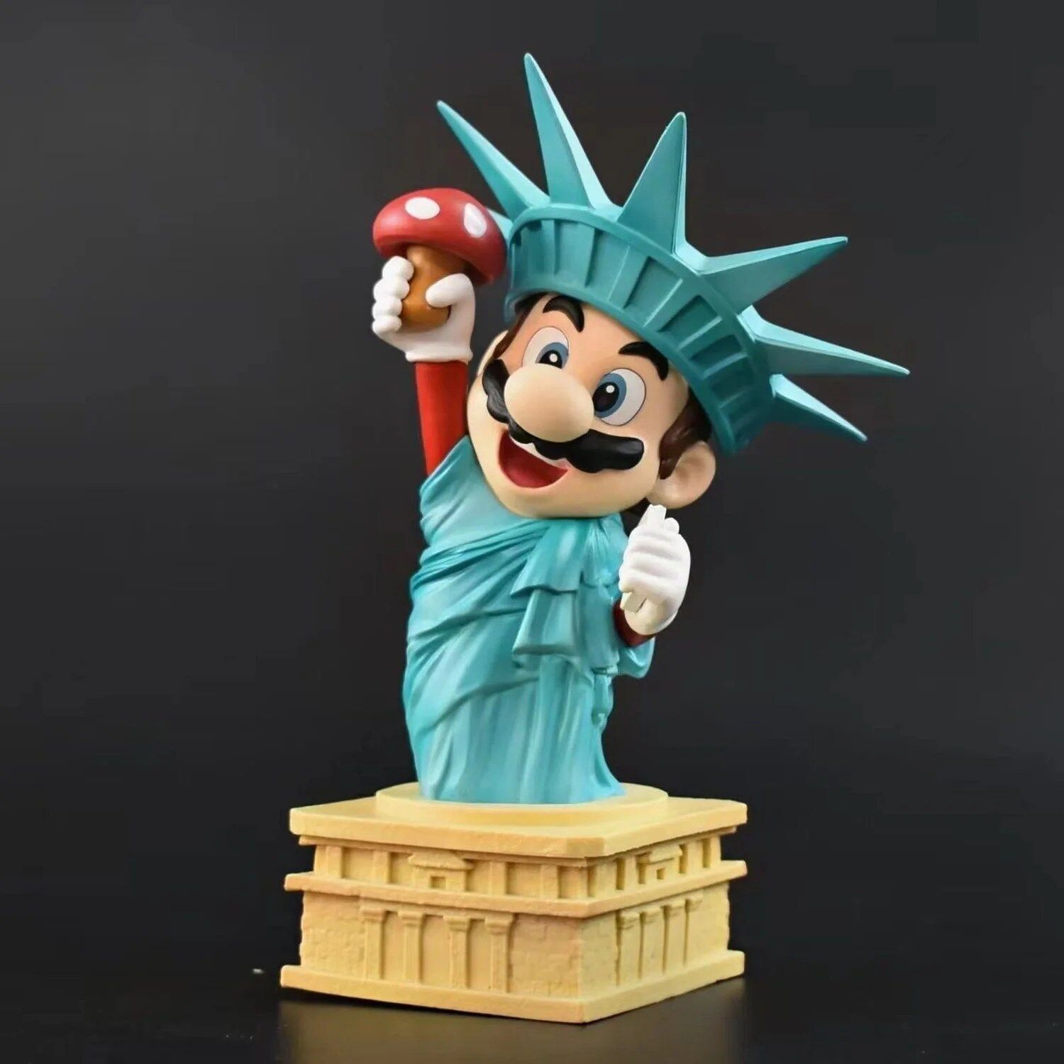 Figurine Mario Cosplay Statue de la Liberté – Image 3